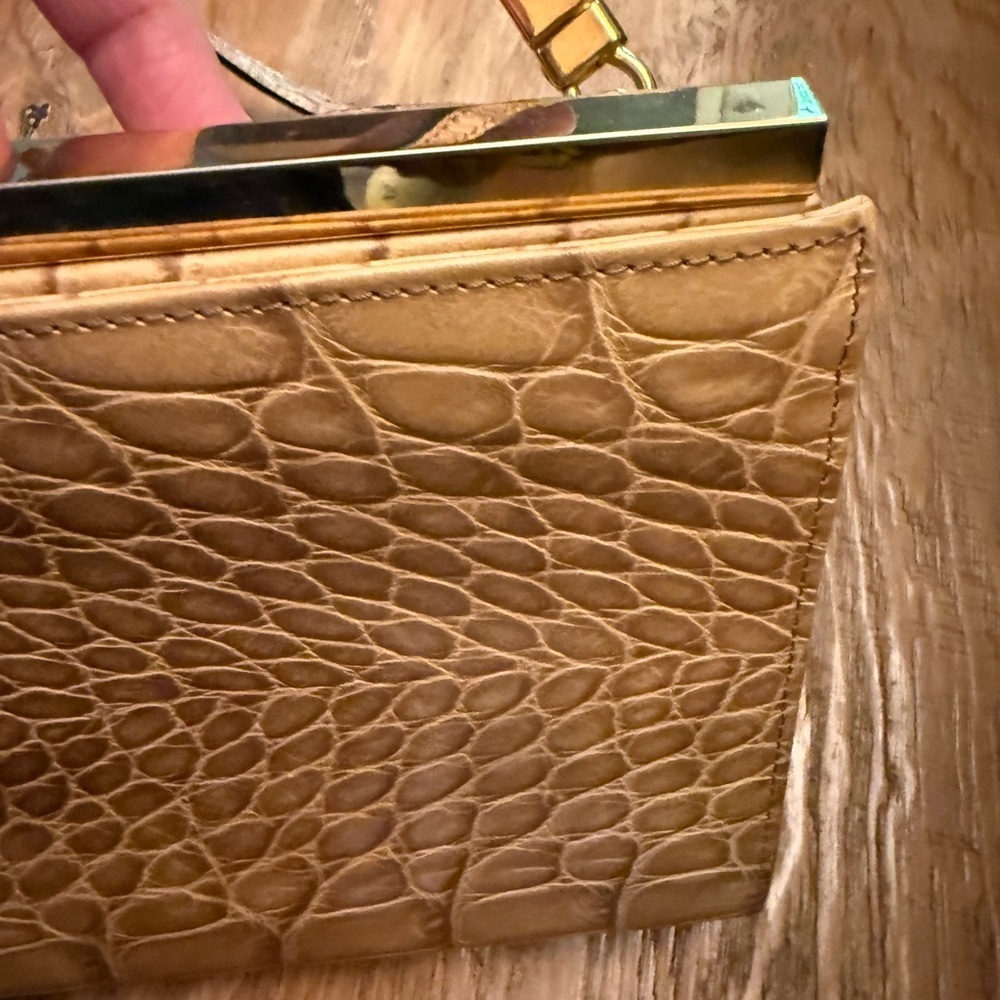 Rene New York VINTAGE Elegant Tan Crocodile-Embossed Purse immaculate condition - Picture 8 of 11